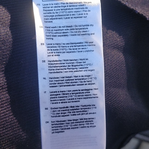 Maje Navy blue skirt with stud and attached belt - Picture 9 of 9